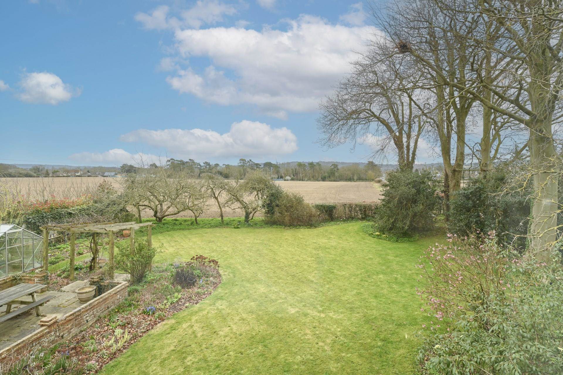 Tring, Image 2