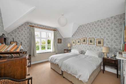 Tring, Image 14