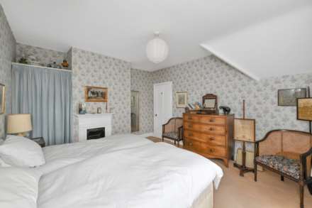 Tring, Image 15