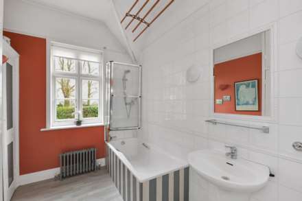 Tring, Image 18
