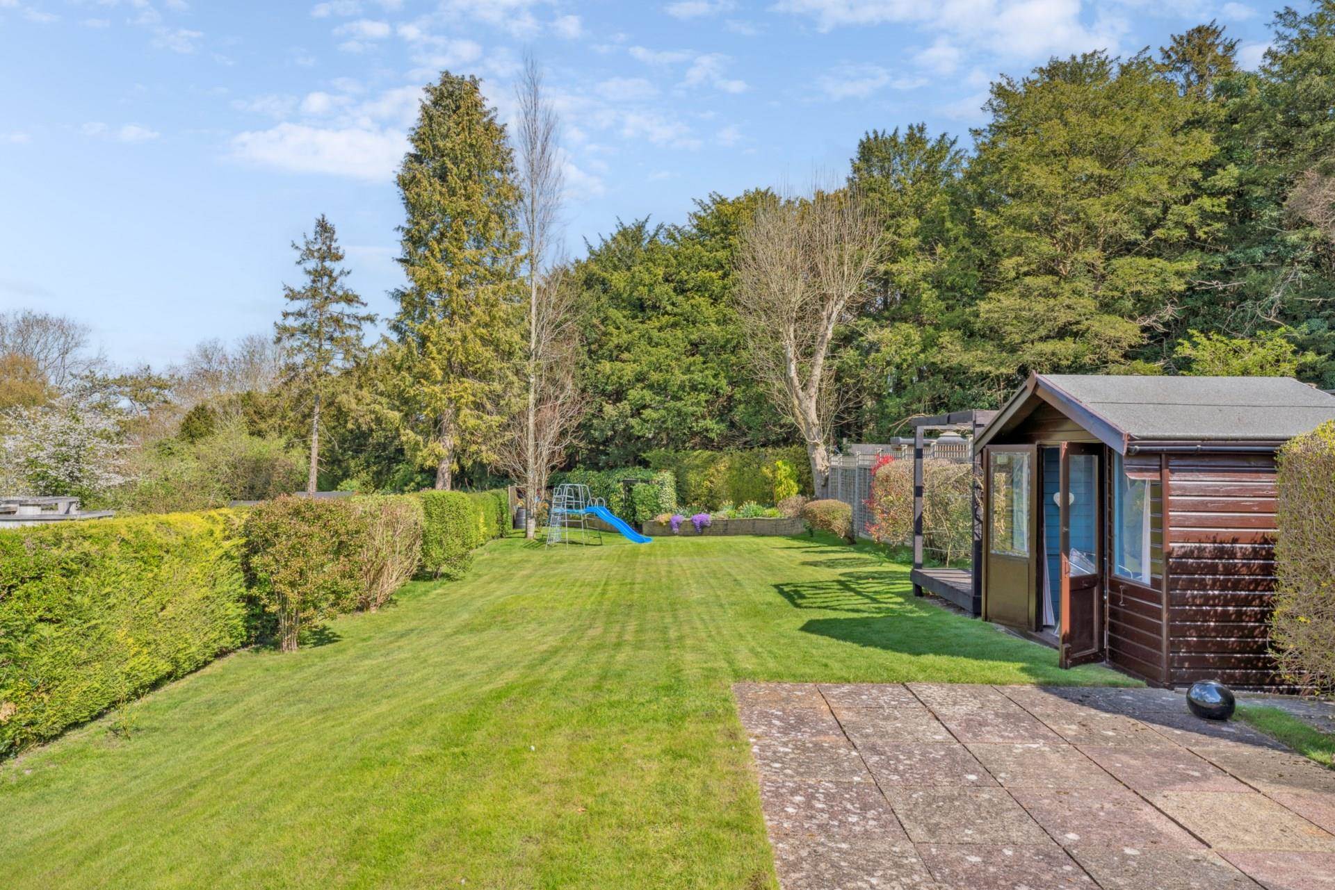 Aston Clinton, Image 19