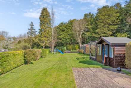 Aston Clinton, Image 19