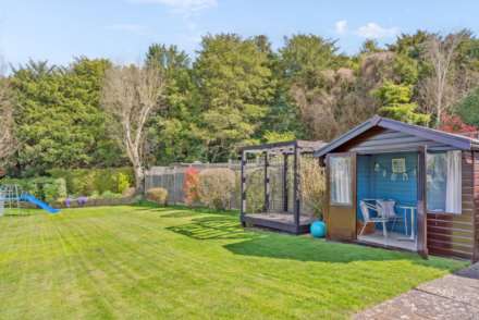 Aston Clinton, Image 21