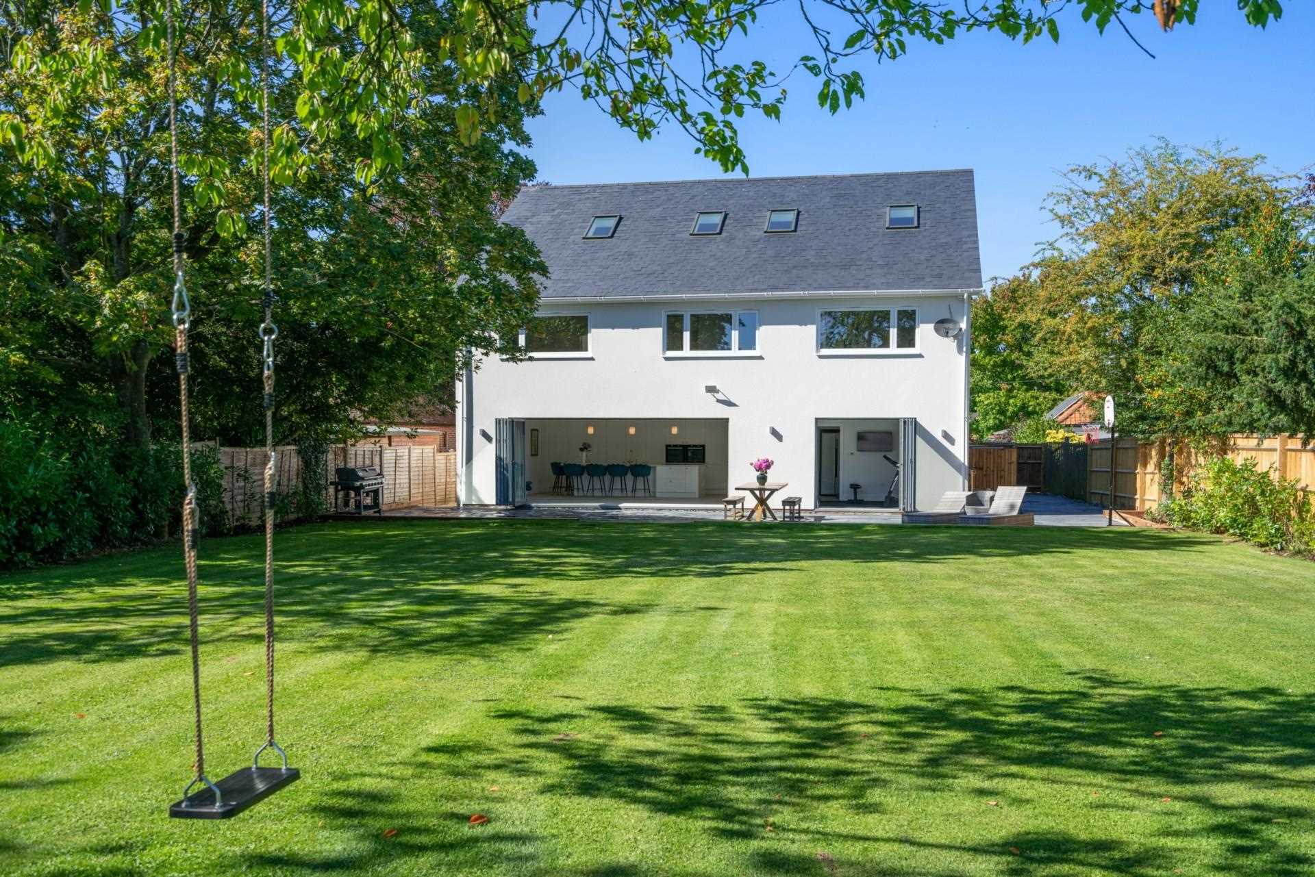 New Road, Aston Clinton, Image 3
