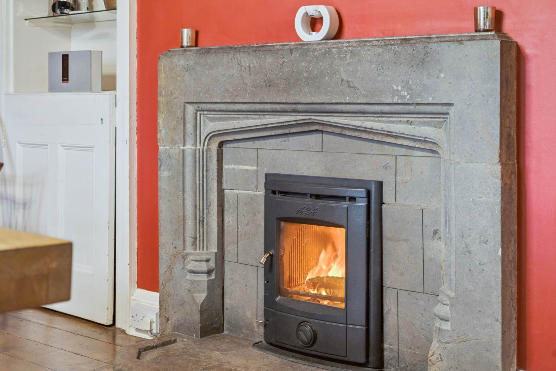 Aston Clinton, Image 9