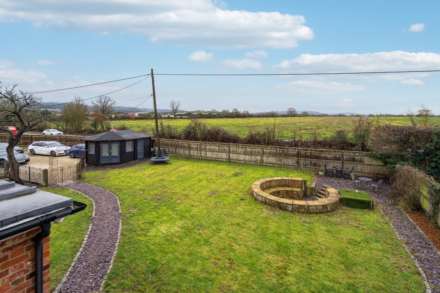 Aston Clinton, Image 19