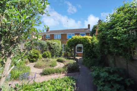 Tring, Image 14