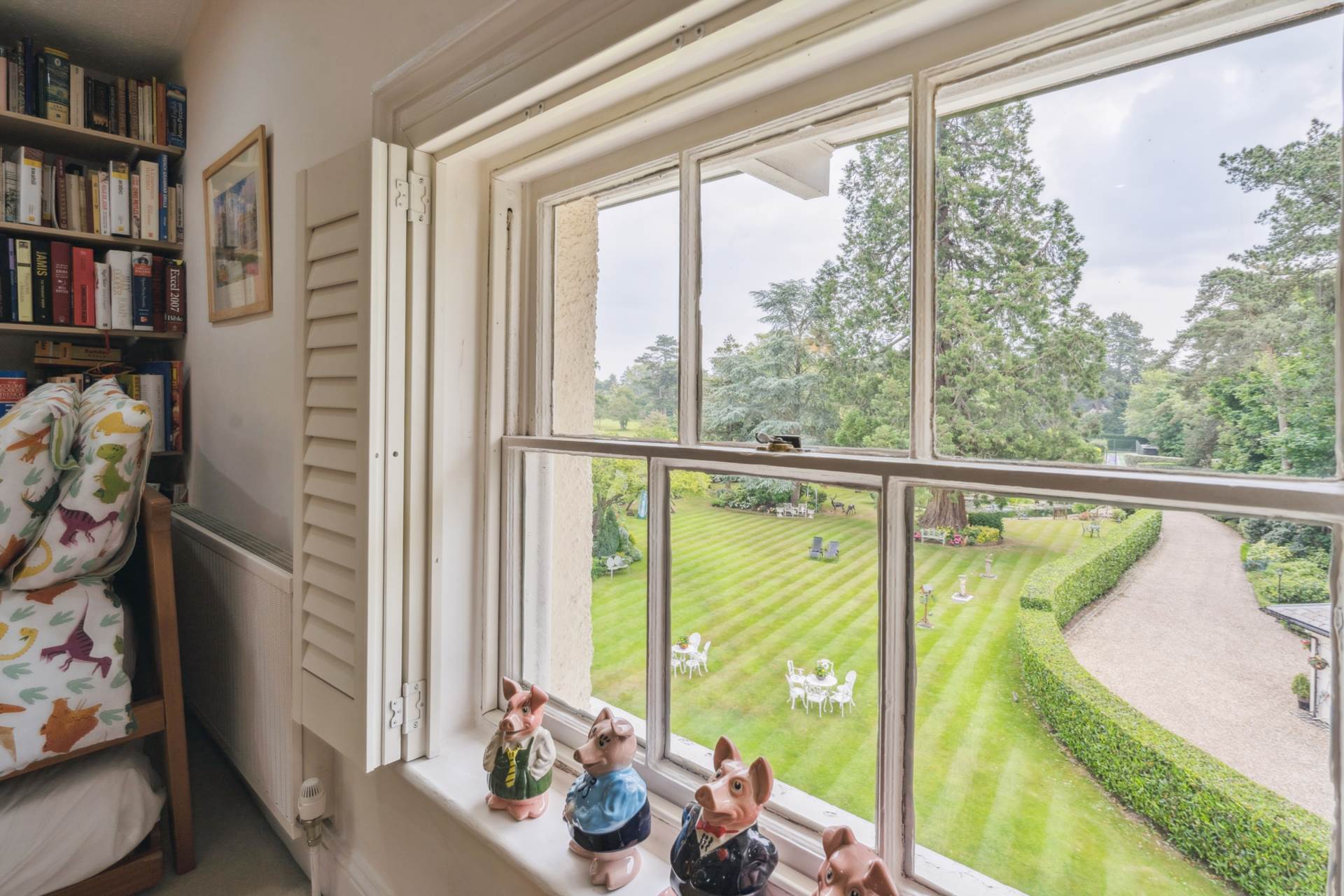 Chipperfield Road, Bovingdon, Image 39
