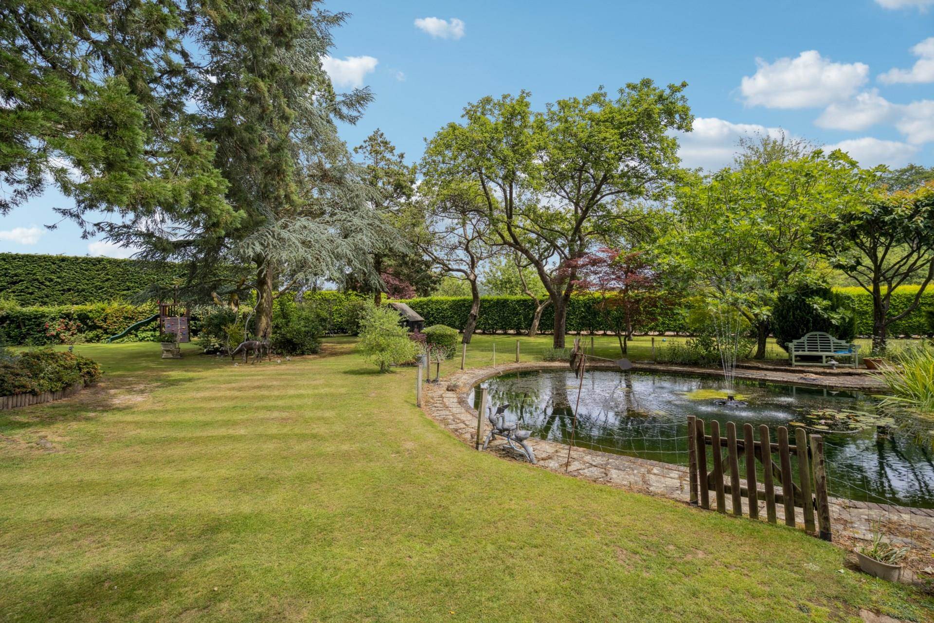 Chipperfield Road, Bovingdon, Image 50