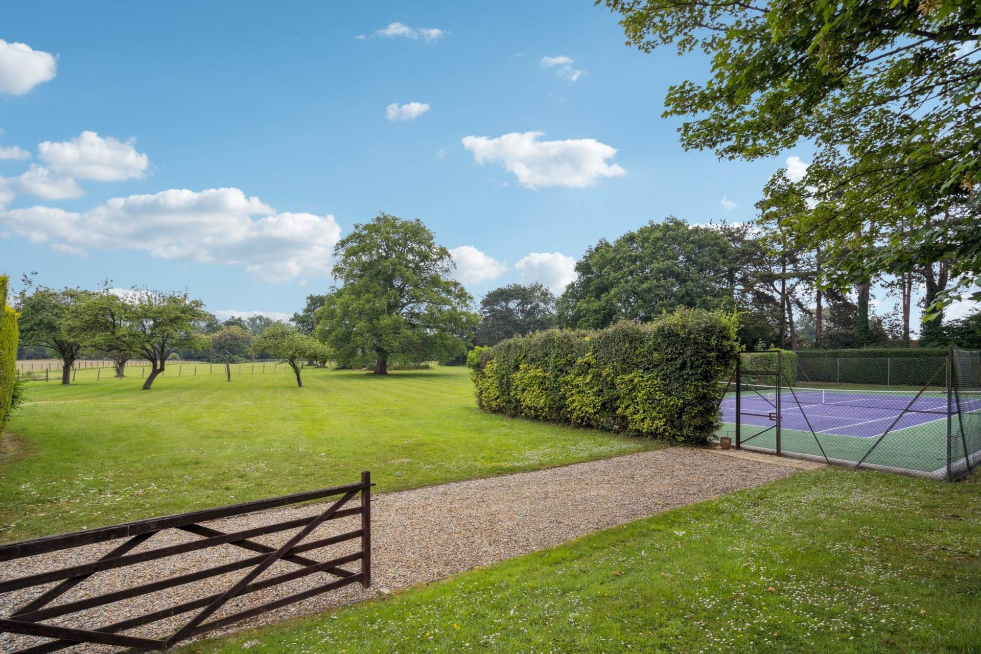 Chipperfield Road, Bovingdon, Image 51