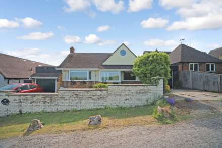 The Baulk, Cheddington, Image 1