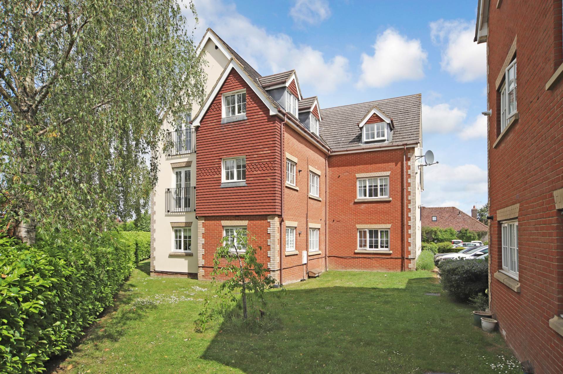 London Road, Aston Clinton, Image 1