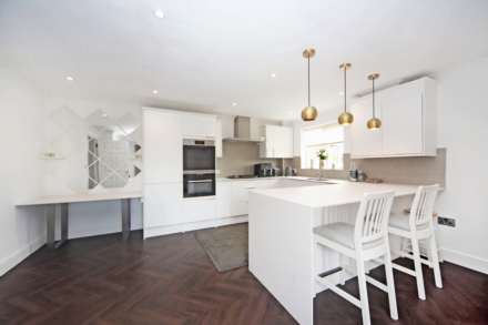 London Road, Aston Clinton, Image 4