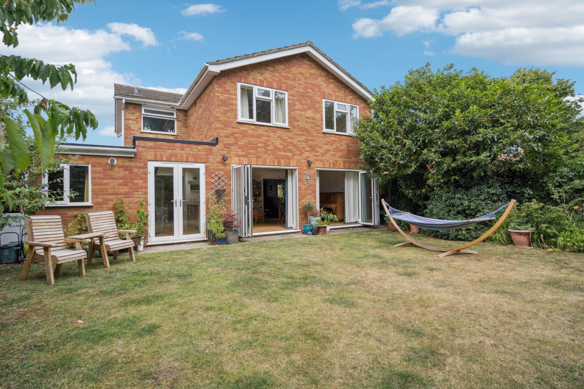 Chlitern Way, Tring, Image 22