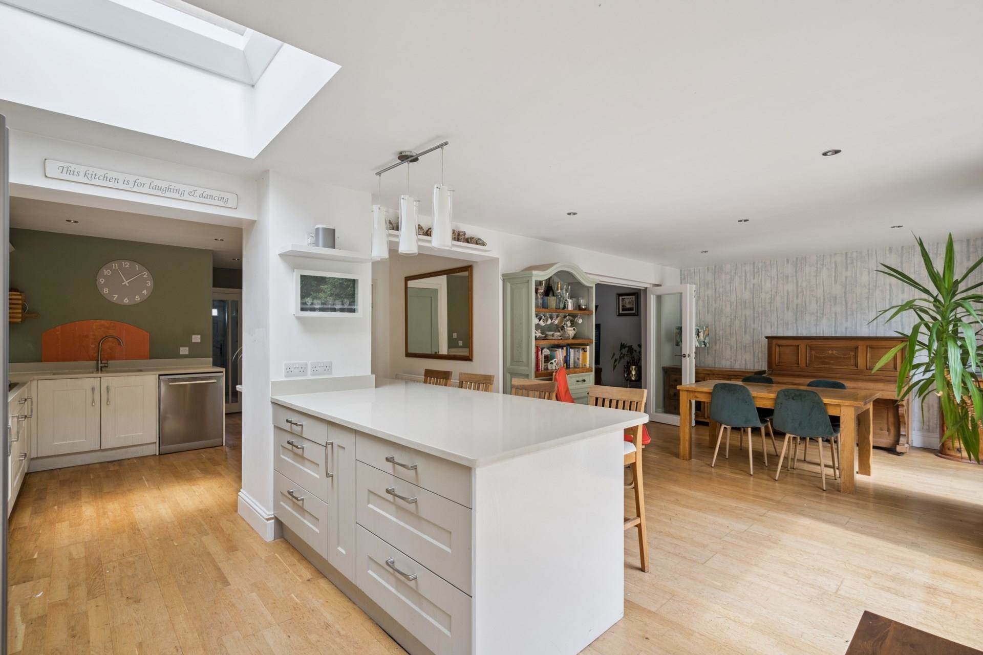 Chlitern Way, Tring, Image 9