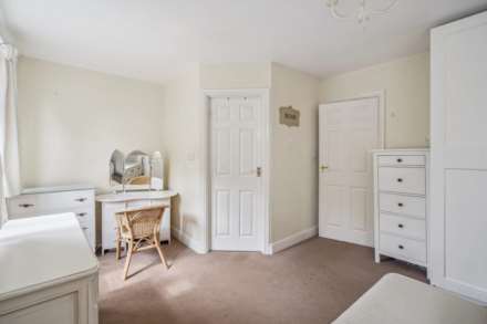 Chlitern Way, Tring, Image 14