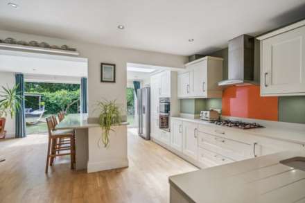 Chlitern Way, Tring, Image 2