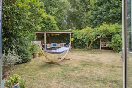 Chlitern Way, Tring, Image 3