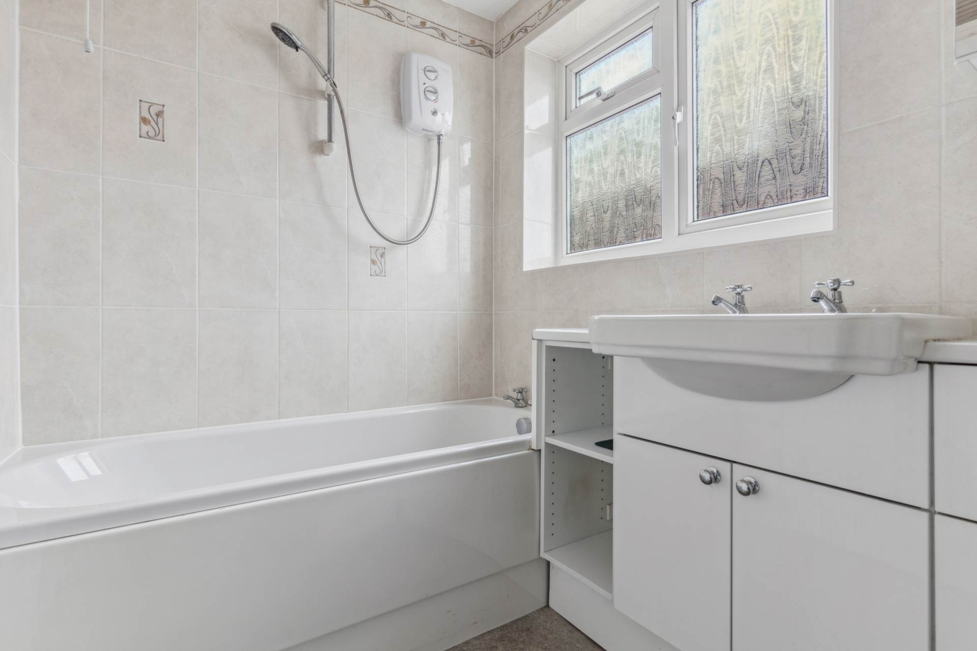 Cheddington, Image 17