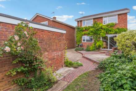 Cheddington, Image 18