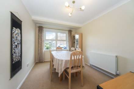 Grove Gardens, Tring, Image 12