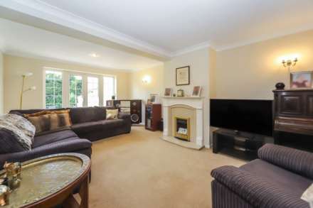 Grove Gardens, Tring, Image 2