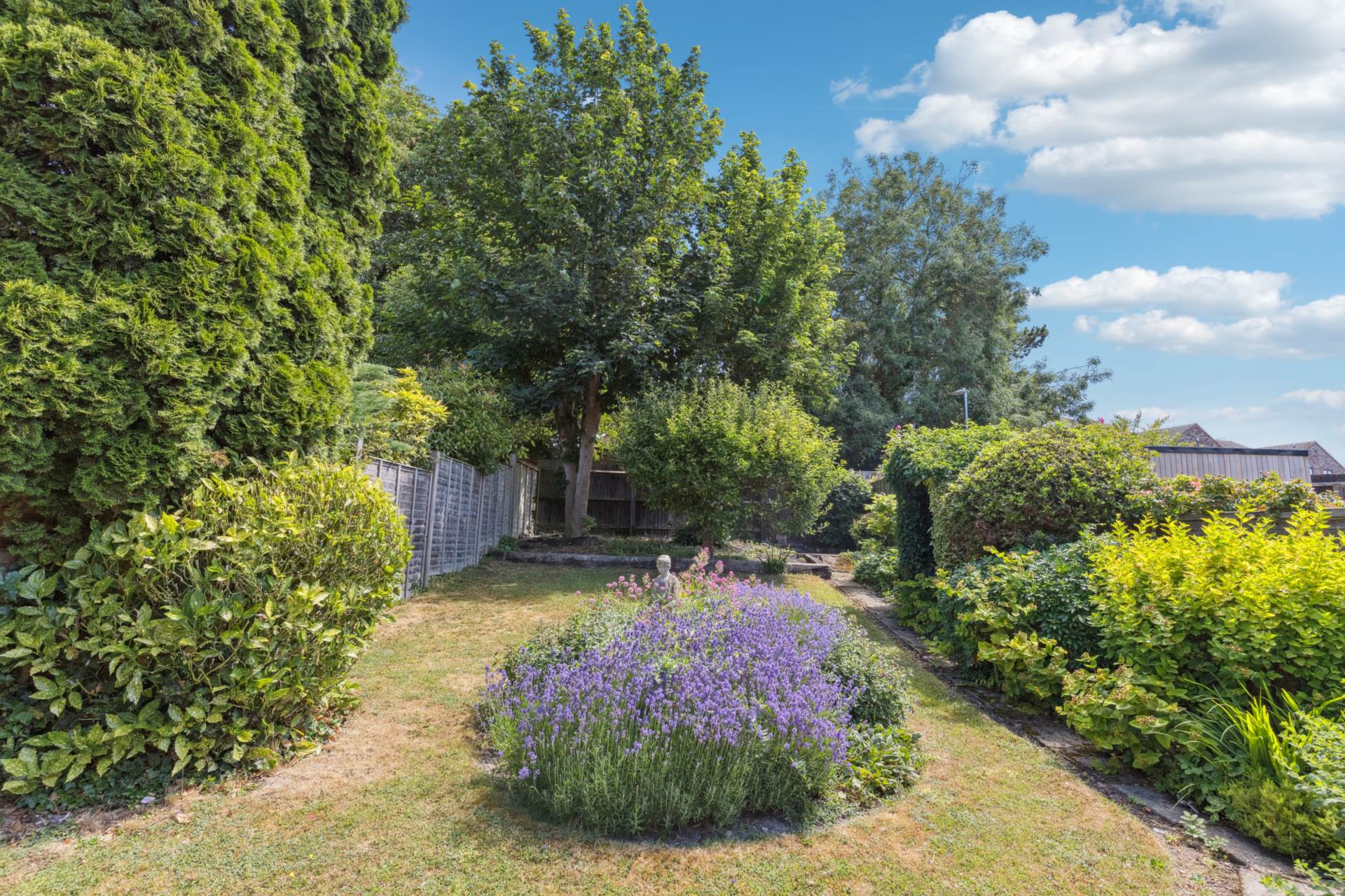 Mill Gardens, Tring, Image 2