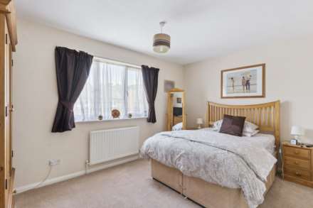 Mill Gardens, Tring, Image 4