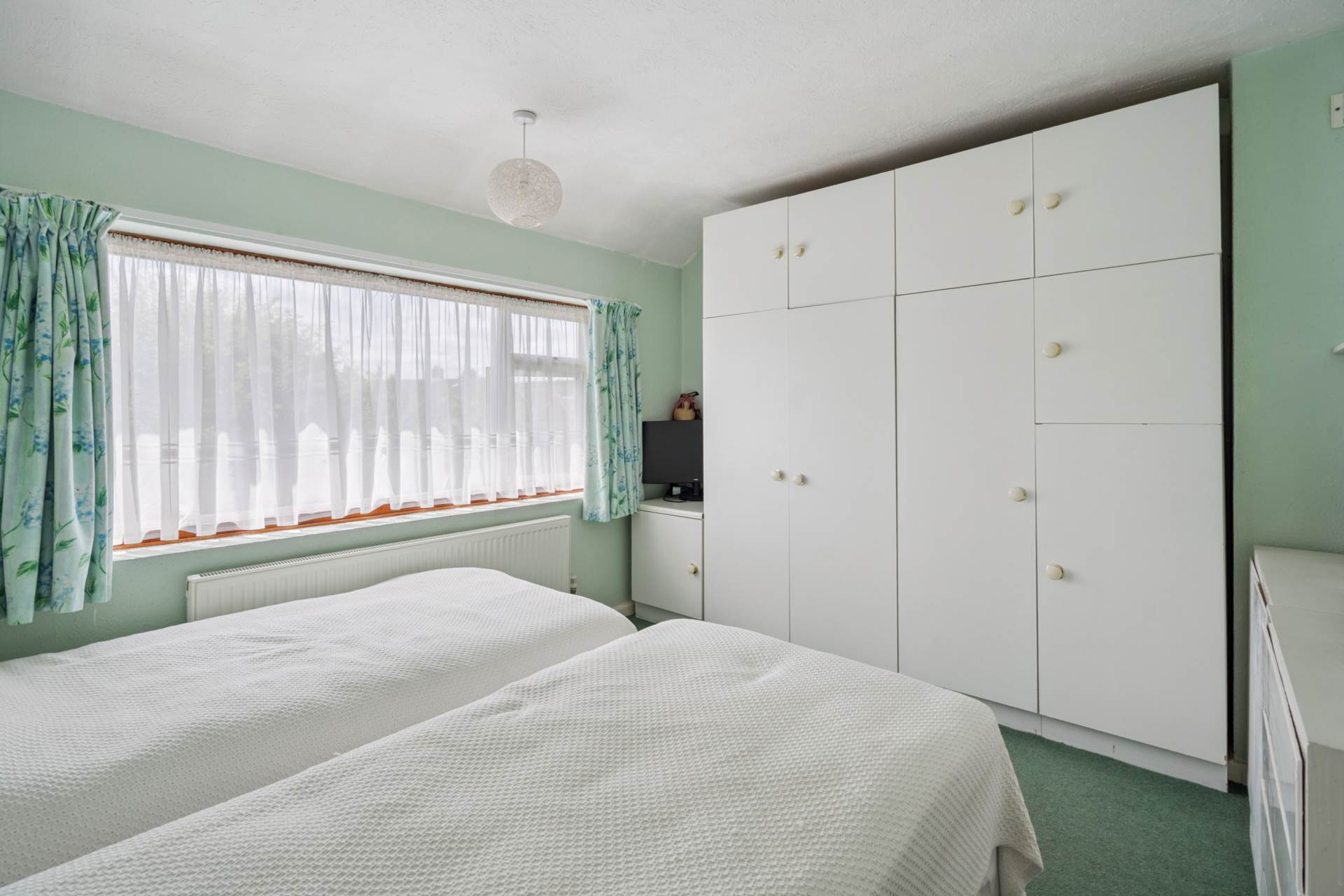 Deans Close, Tring, Image 11