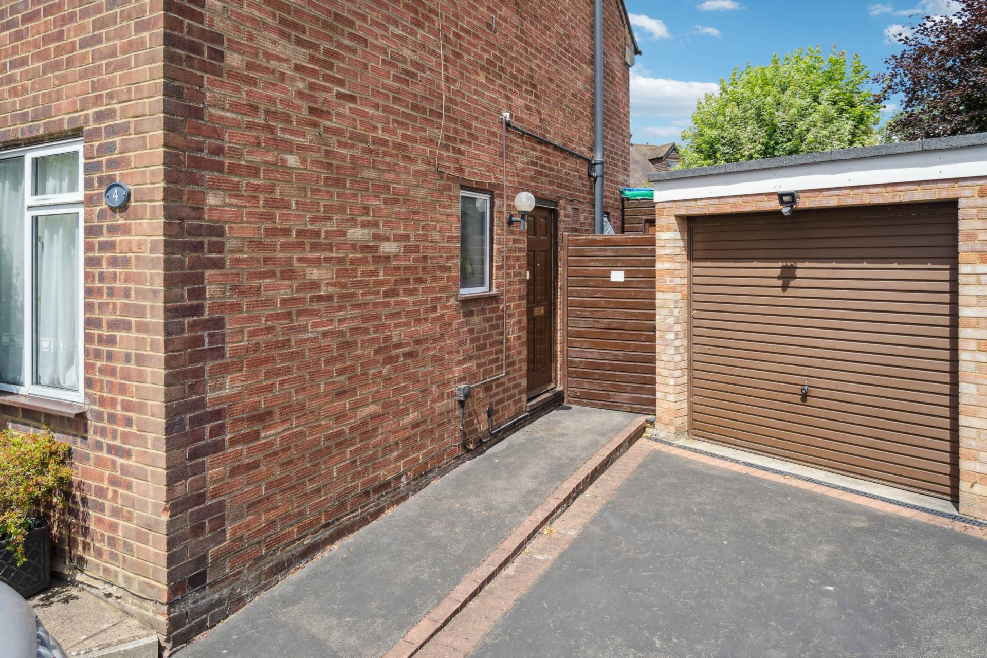 Deans Close, Tring, Image 20