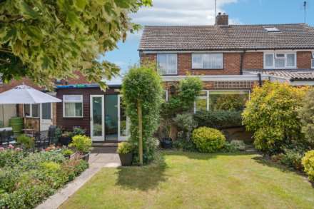 Deans Close, Tring, Image 14