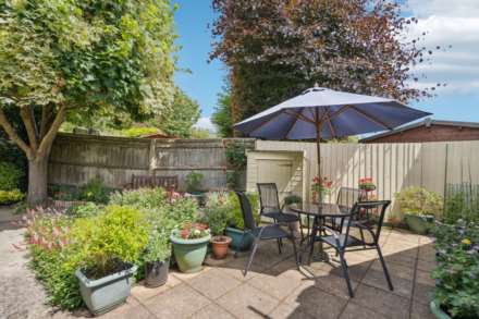 Deans Close, Tring, Image 17