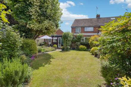 Deans Close, Tring, Image 18