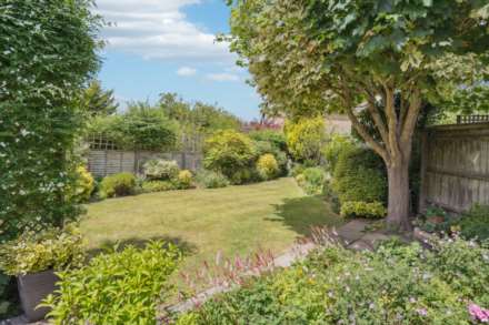 Deans Close, Tring, Image 2