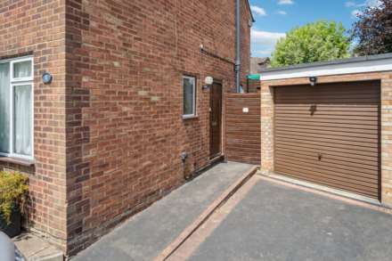 Deans Close, Tring, Image 20