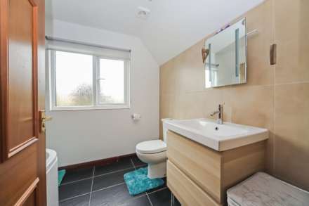 Cheddington, Image 16