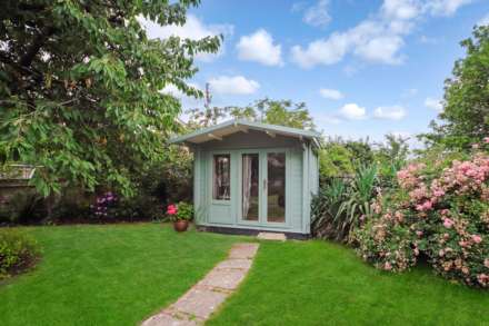 Cheddington, Image 19