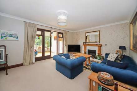 Cheddington, Image 2