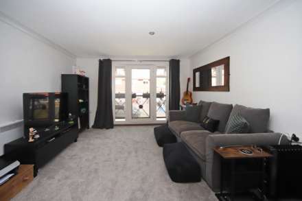 Convent Court, Cobbetts Rid, Tring, Image 3