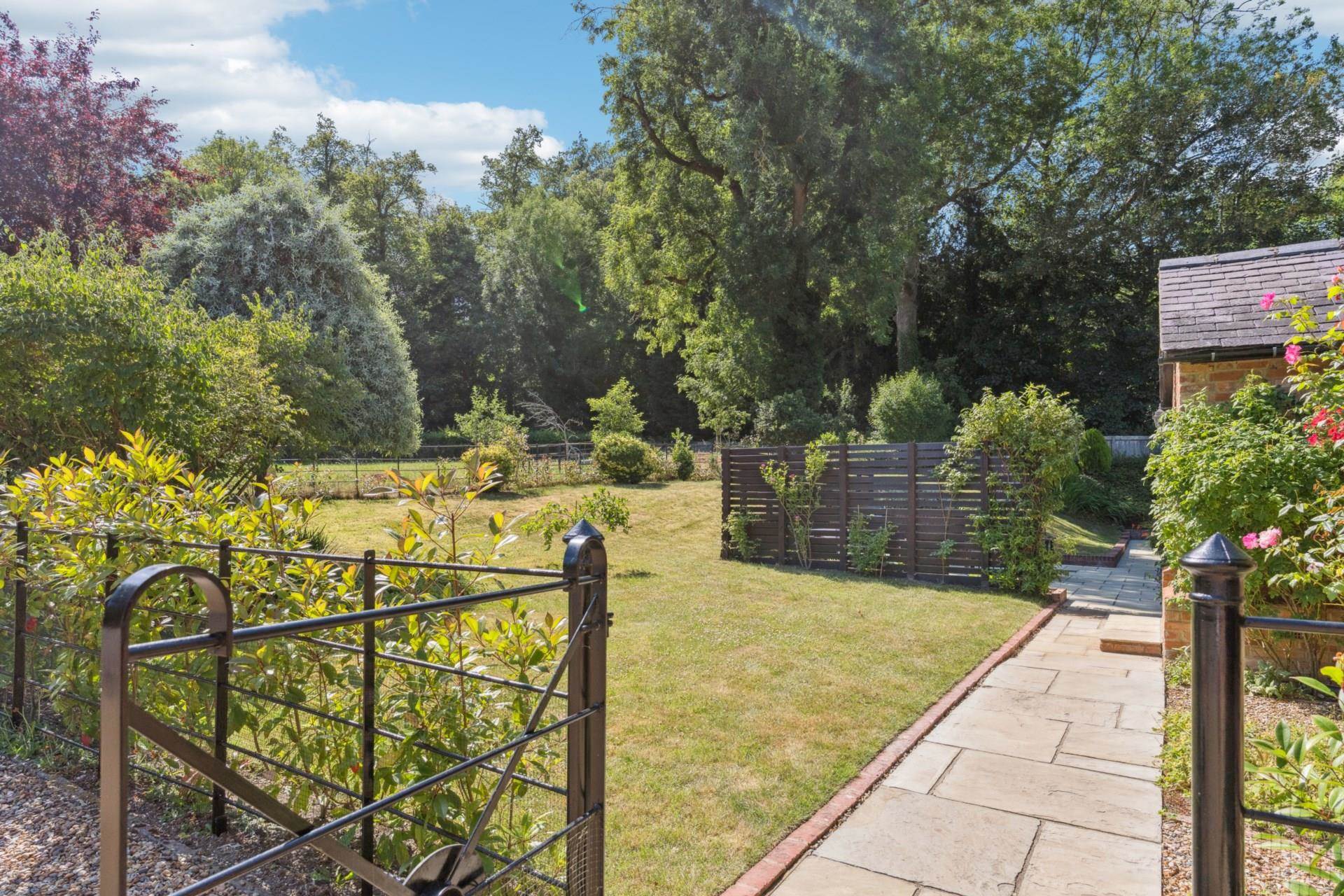 Mentmore, Buckinghamshire, Image 28