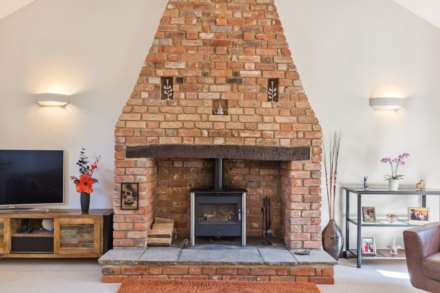 Mentmore, Buckinghamshire, Image 7