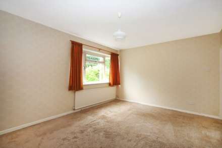 Mansion Drive, Tring, Image 15