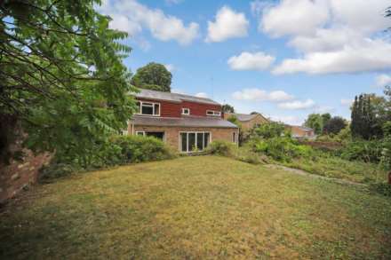 Mansion Drive, Tring, Image 2