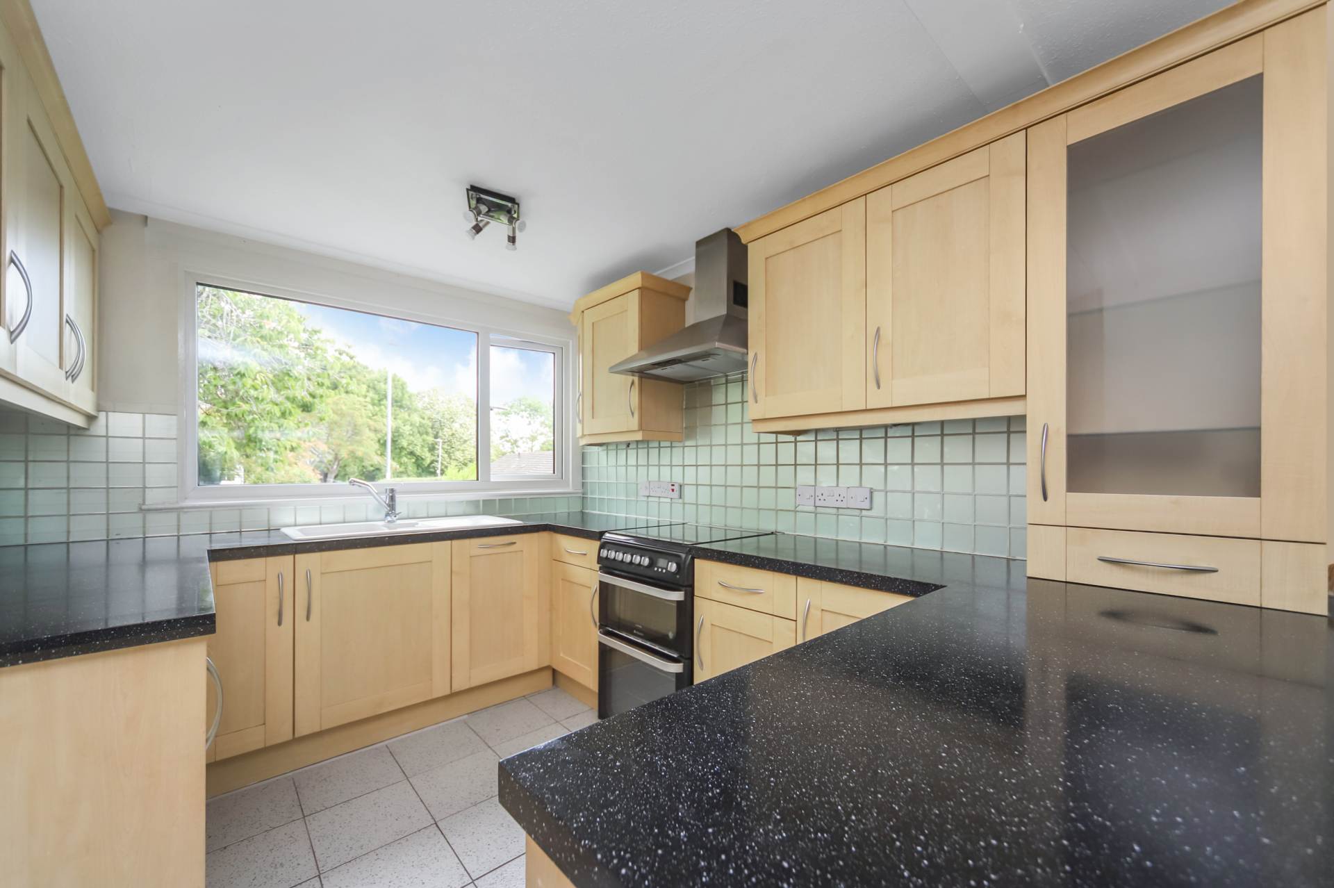 Faversham Close, Tring, Image 5