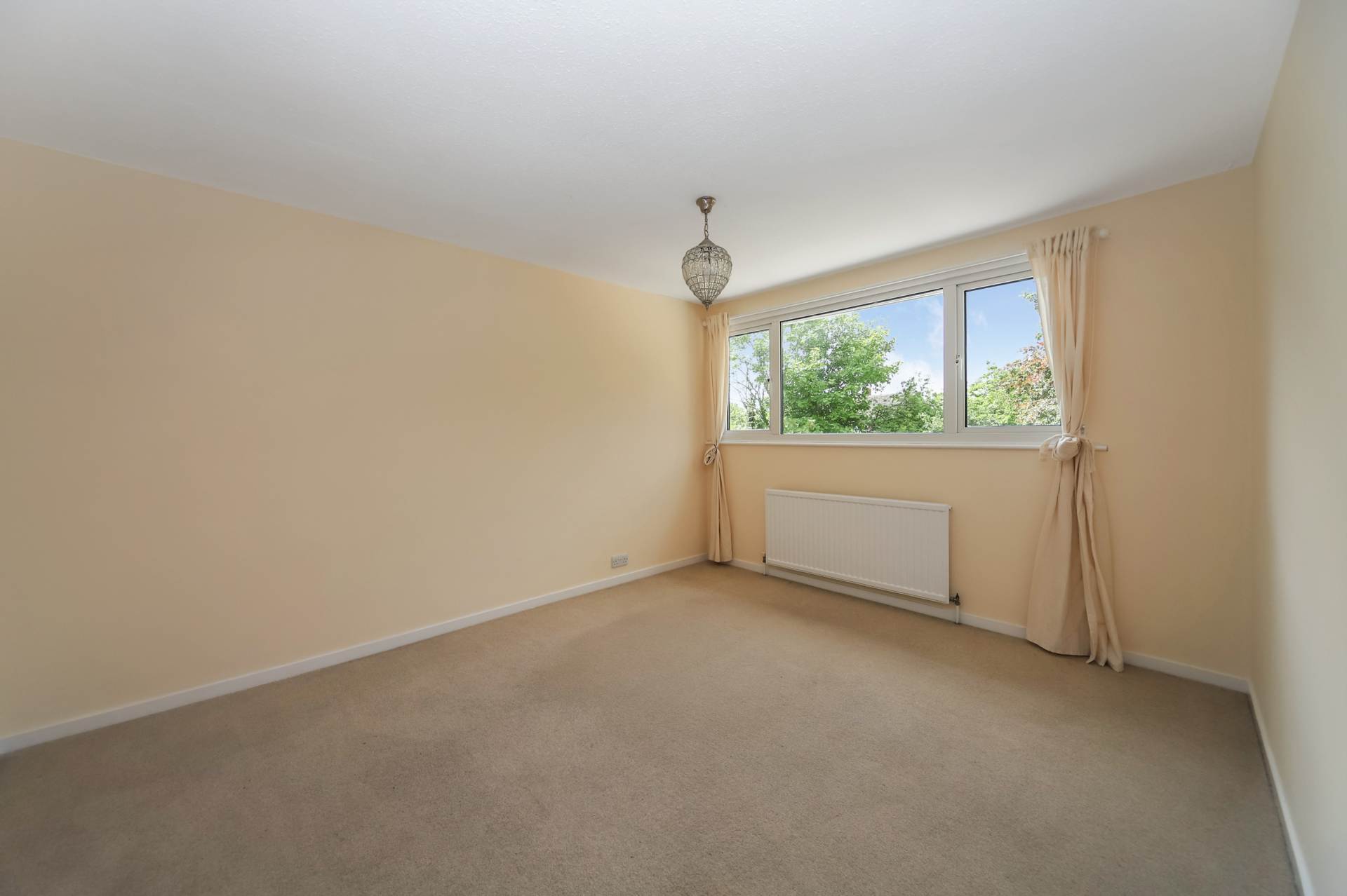 Faversham Close, Tring, Image 7
