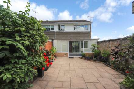 Faversham Close, Tring, Image 14