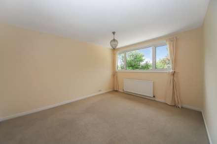 Faversham Close, Tring, Image 7