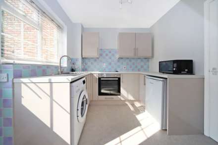 Grove Gardens, Tring, Image 6