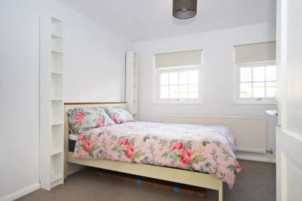 Grove Gardens, Tring, Image 7