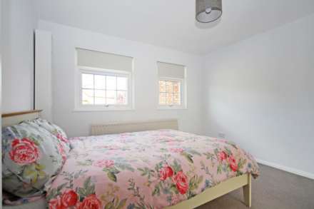 Grove Gardens, Tring, Image 8